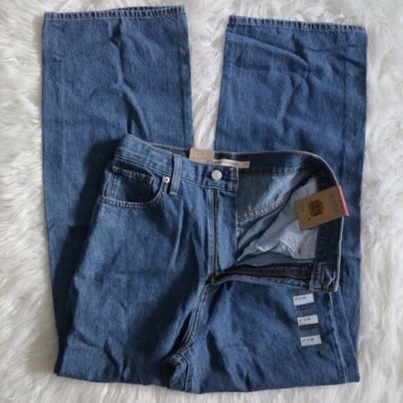 NWT Levis Dark Blue Wash High Rise Straight Leg Cropped Jeans Size 27 - Picture 7 of 11